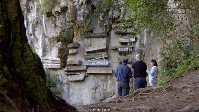 Tục treo quan tài trên vách núi của ngôi làng hẻo lánh Sagada Philippines