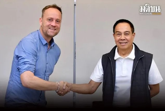 Chủ tịch LĐBĐ Thái Lan lên tiếng về tương lai của HLV Mano Polking