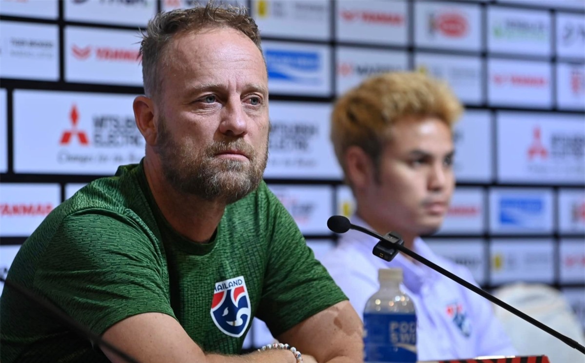 CLB CAHN xác nhận đàm phán với HLV Polking 1