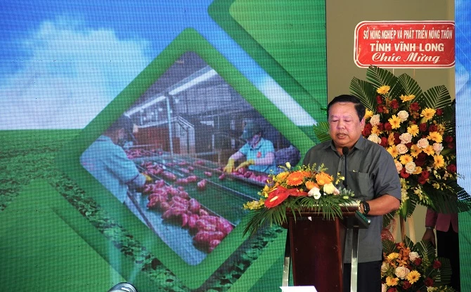 Phó Chủ tịch UBND tỉnh Vĩnh Long Nguyễn Văn Liệt phát biểu tại buổi lễ.