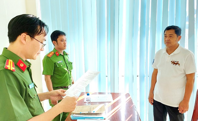 Cựu Chủ tịch Khí hóa lỏng Đồng Tháp bị truy tố tội tham ô