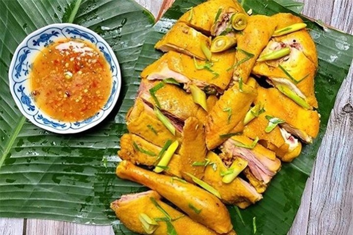 Cách làm gà ủ muối dễ mà ngon - 1