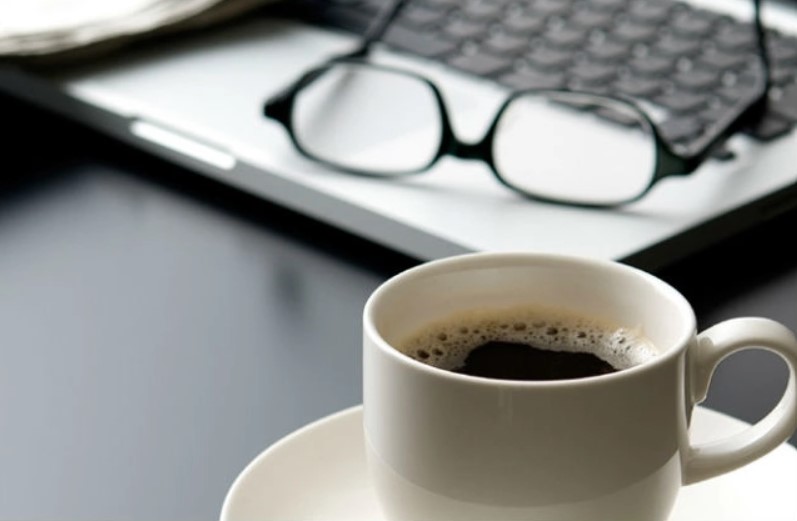 Dân văn phòng cứ nghĩ làm thế này là cốc uống nước đủ sạch, ai ngờ tất cả chỉ là lầm tưởng sai bét