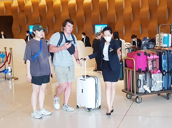 Thái độ phục vụ khách chuyên nghiệp tại các cơ sở lưu trú được ngành du lịch Đà Nẵng rất quan tâm