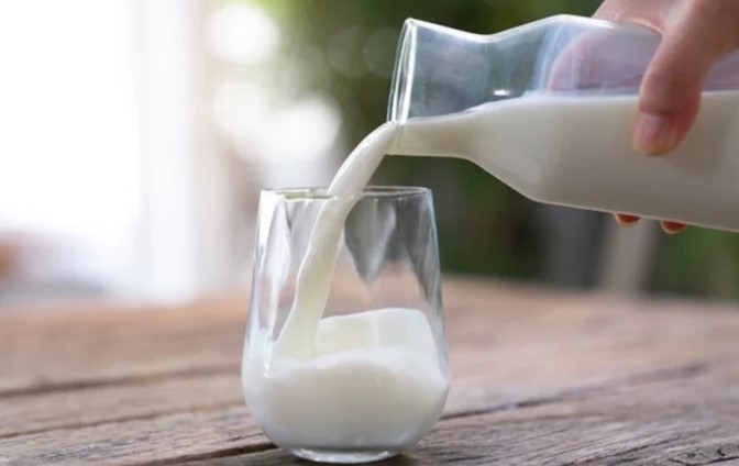 4 lợi ích tuyệt vời nếu uống sữa trước khi đi ngủ ít người biết 