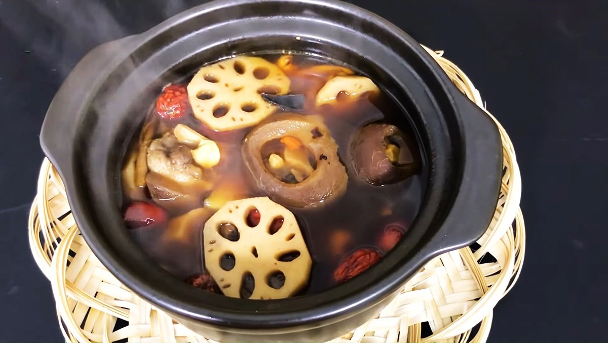 Cách nấu đuôi bò hầm thuốc bắc thơm ngon, tốt cho sức khỏe 