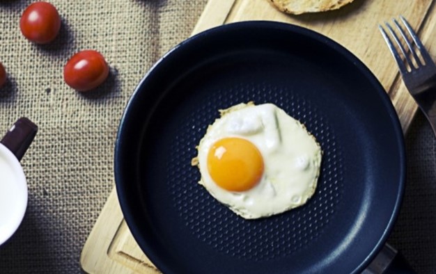 Cách làm trứng ốp la đúng chuẩn nhà hàng 