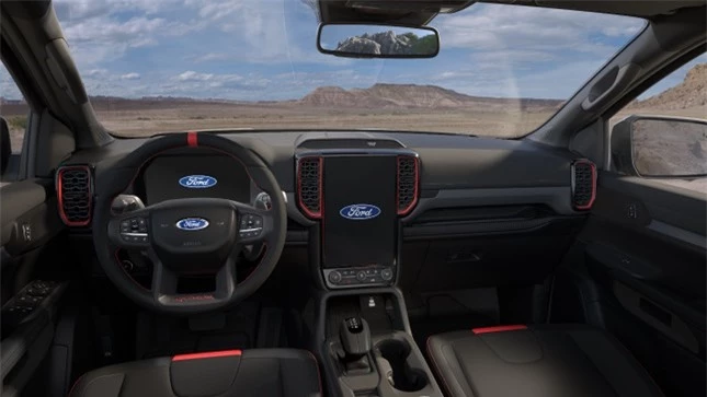 Đánh giá Ford Ranger Raptor 2023 mới về Việt Nam ảnh 2