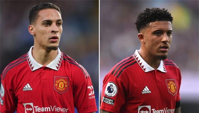 Jamie Carragher bao ve Antony chi trich Sancho