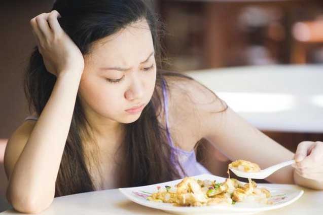 3 thói quen xấu làm túi mật tổn thương, thận đầy sỏi: Nhất là việc số 2