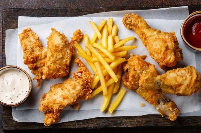 Chuyên gia cảnh báo: 3 món ăn quen thuộc dễ gây ung thư, hàng triệu người Việt vẫn ăn mỗi ngày