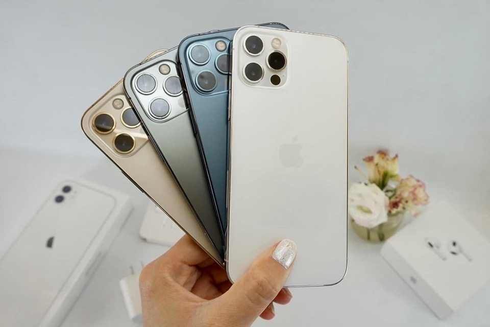 iPhone 12 Pro Max cũ bất ngờ đắt hàng tại Việt Nam