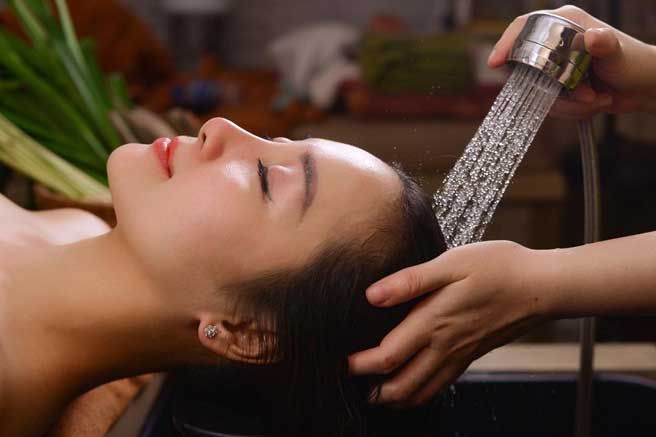 7 thời điểm cực độc tuyệt đối không được gội đầu, đừng dại đùa với tính mạng của mình