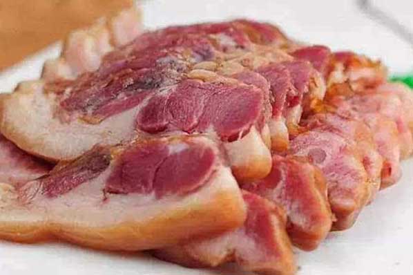 Mua thịt lợn nhớ tránh xa 4 phần thịt 'vừa bẩn vừa độc', giá rẻ như cho cũng đừng dại rước về