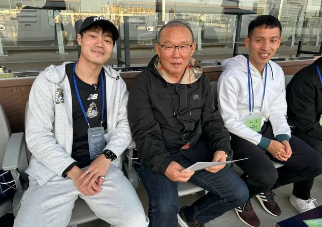 Hùng Dũng gây bất ngờ lớn cho HLV Park Hang-seo và Văn Toàn