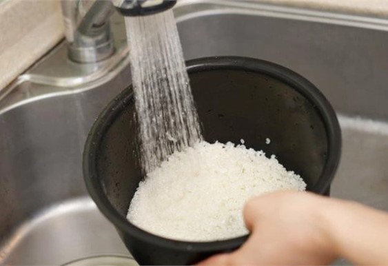 
6 sai lầm khiến cơm mất hết chất dinh dưỡng khi nấu nồi cơm điện