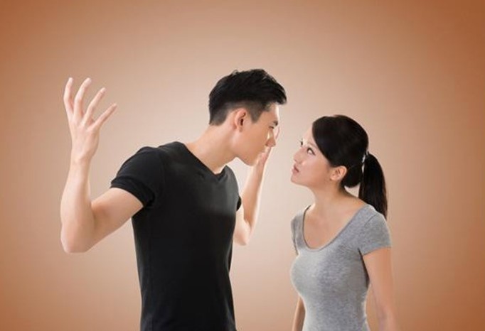 Tôi muối mặt với cả nhà khi vợ từ chối nghỉ việc chăm mẹ chồng ung thư 