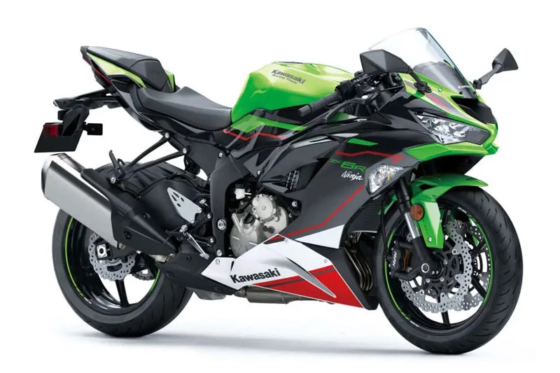 10. Kawasaki Ninja ZX-6R 2022 (công suất tối đa: 131 mã lực).