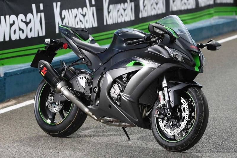 7. Kawasaki Ninja ZX-10R SE 2019 (công suất tối đa: 197 mã lực).