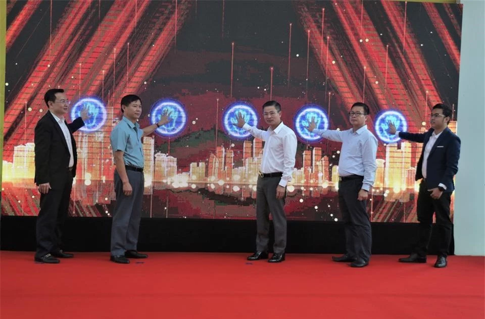 Sáng 22/4, Trung tâm Quản lý giao thông công cộng TP Hà Nội đã tổ chức Lễ ra mắt ứng dụng BusMap Ha Noi.