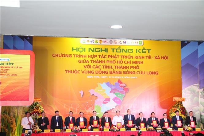 Phát triển kinh tế vùng ĐBSCL: Thu hút đầu tư thông qua liên kết vùng