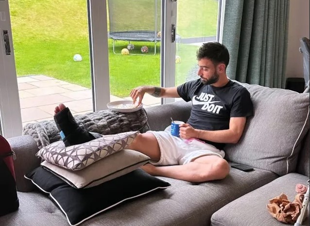 Bruno Fernandes khiến CĐV MU lo lắng sau trận thắng Brighton