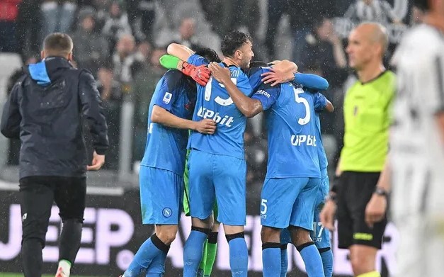 Napoli có thể vô địch Serie A vào cuối tuần này