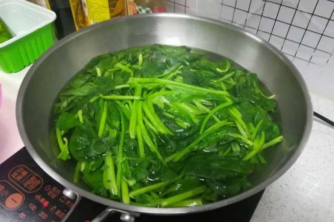 Loại rau được ví như “vua giải độc tự nhiên”, giúp bổ gan tiêu độc