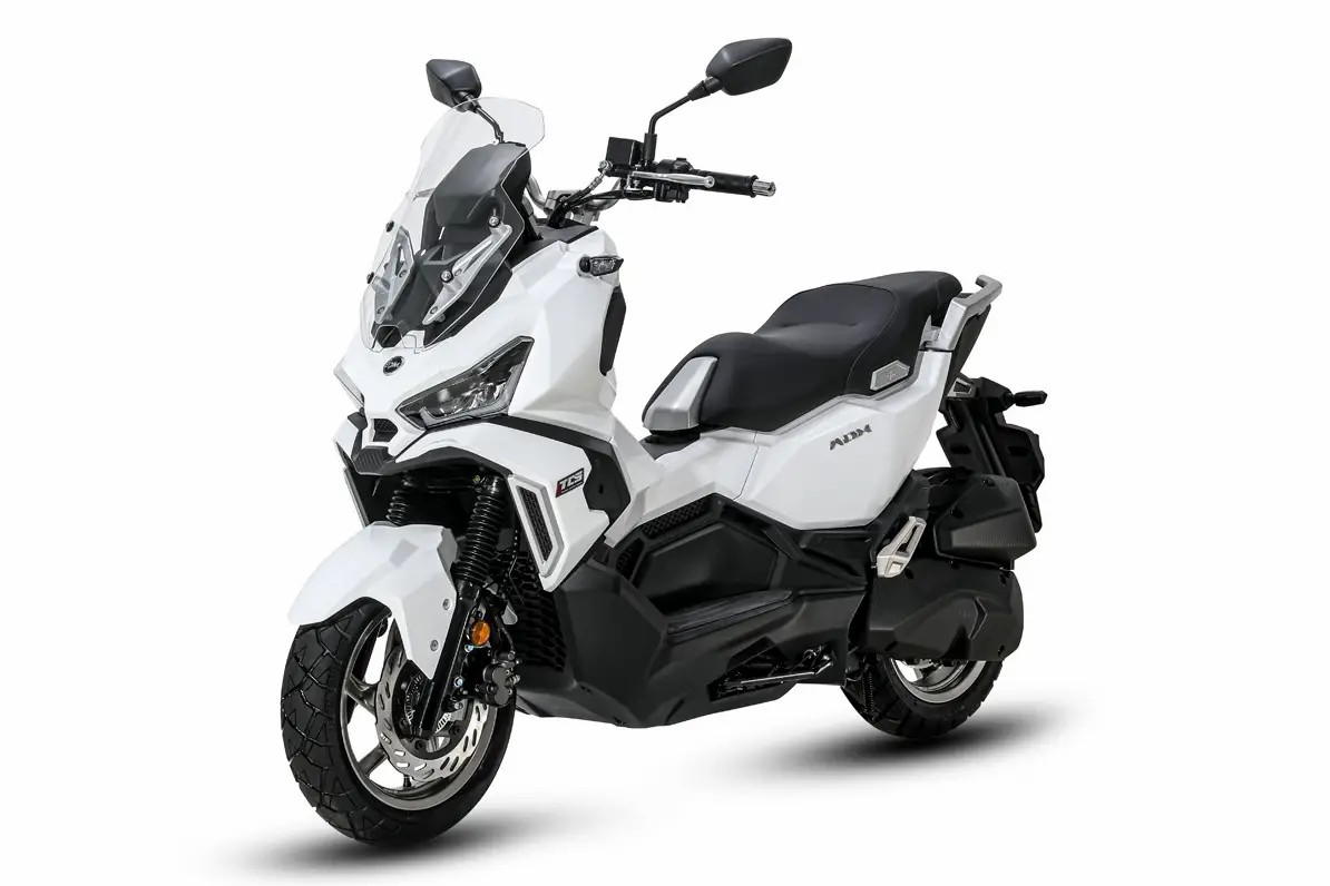 Cận cảnh xe tay ga thể thao 125 phân khối, phanh ABS 2 kênh, giá 92 triệu đồng