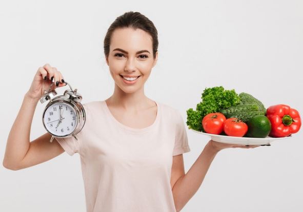 Muốn giảm cân thì nên ăn theo khung giờ lý tưởng này