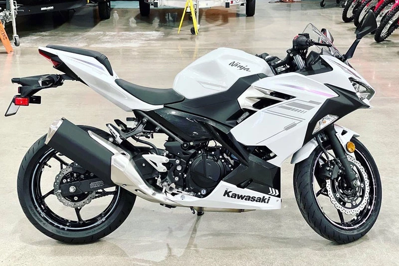 4. Kawasaki Ninja 400.