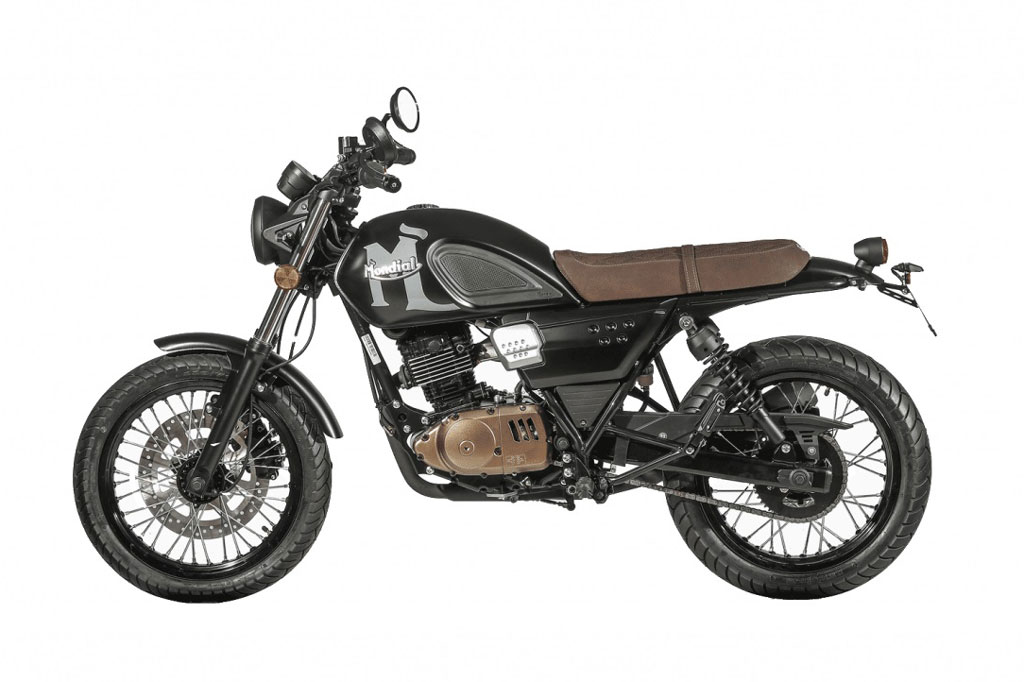 Môtô cổ điển 125 phân khối, phanh ABS, giá gần 75 triệu đồng 