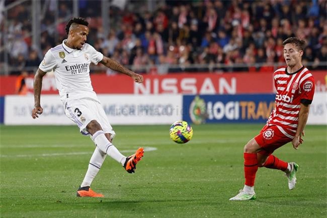 Ancelotti chỉ ra lí do Real Madrid thua đau Girona 1