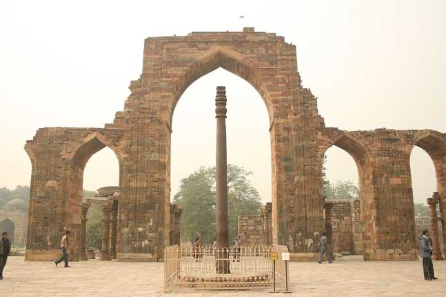 Bí ẩn kỳ quan cổ đại 1.600 năm tuổi không hề bị gỉ sét ở Ấn Độ