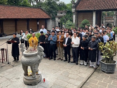 Lễ dâng hương tưởng niệm Đức vua An Dương Vương