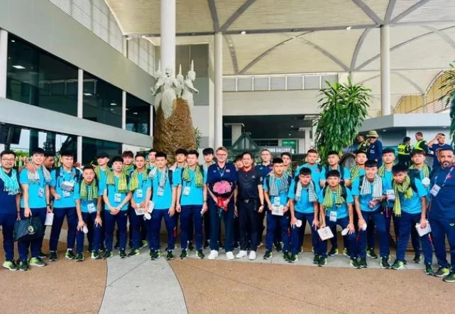 U22 Việt Nam tới Campuchia, sẵn sàng hành trình bảo vệ ngôi vô địch.