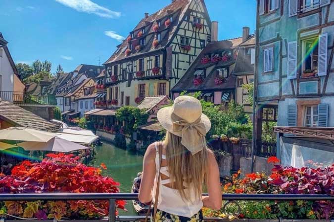 Ngắm nhìn vẻ đẹp tựa cổ tích của những ngôi làng bình yên nhất nước Pháp