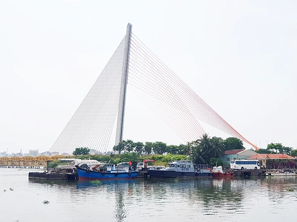 Trung tâm Quốc gia Ứng phó sự cố tràn dầu khu vực miền Trung sẽ được di dời từ địa điểm hiện nay trên sông Hàn ra khu vực bán đảo Sơn Trà