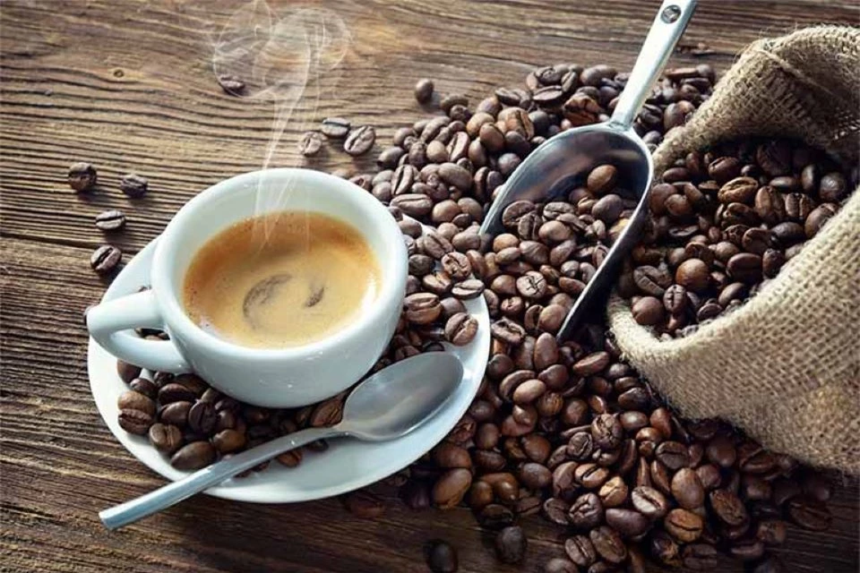 7 nhóm người cần tránh xa cà phê