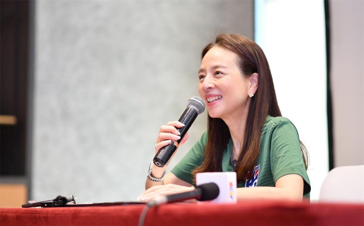 Madam Pang tra loi truyen thong Viet Nam sang 13/1