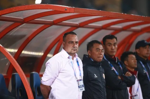 CHÍNH THỨC: CLB Công An Hà Nội chia tay HLV Paulo Foiani