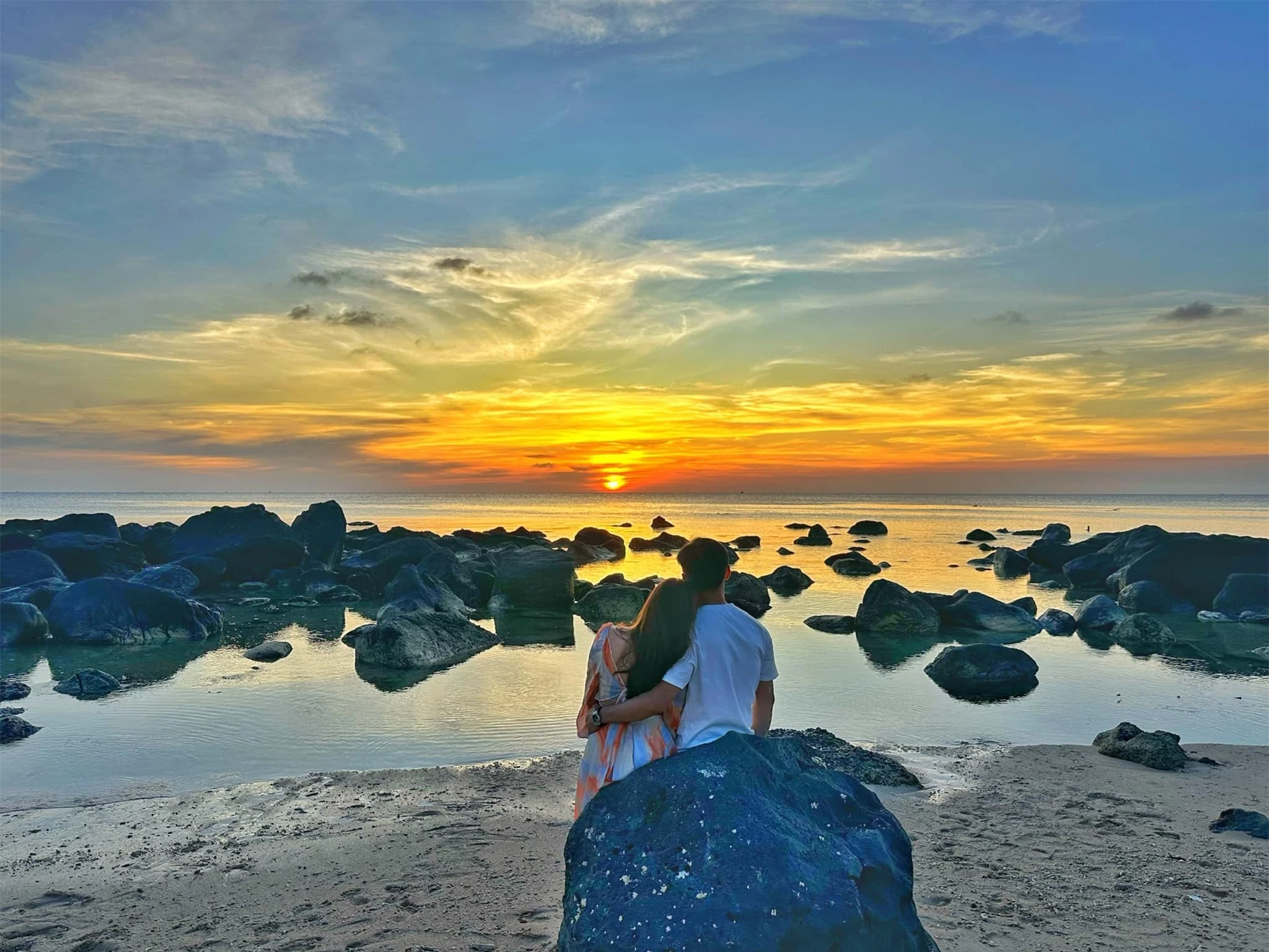 Khám phá thêm nhiều góc ảnh đẹp và lạ ở đảo Phú Quý - 19