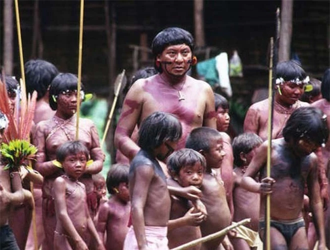 [ẢNH] Giật mình trước những phong tục kỳ lạ của các bộ tộc trên thế giới (phần 2) ảnh 5