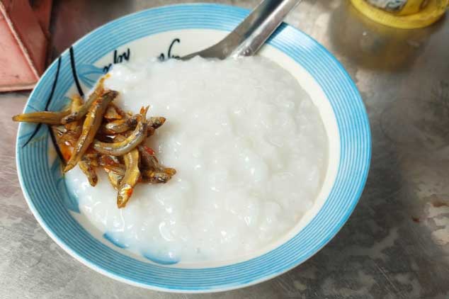 Lạ miệng món cháo dừa ở phố biển Bình Định