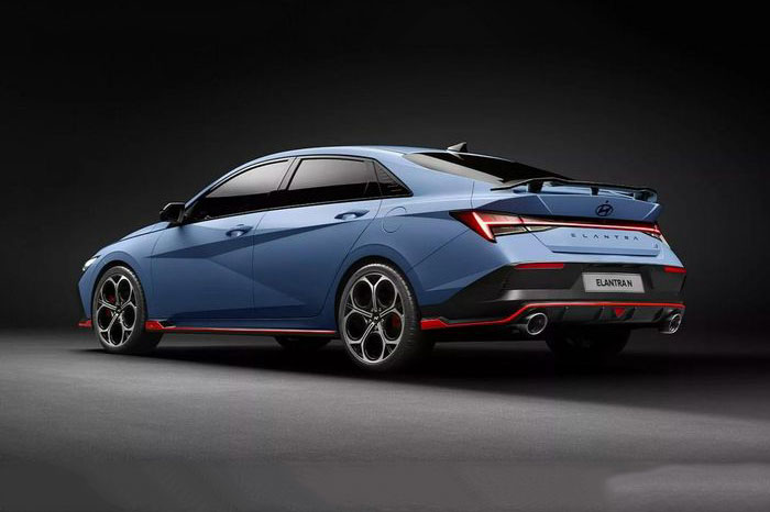 Cận cảnh Hyundai Elantra N 2024 với thiết kế mạnh mẽ