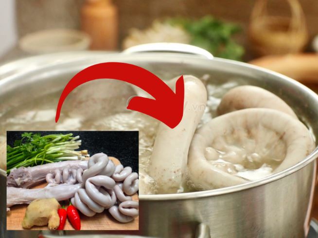 Đầu bếp nói nhỏ: Lòng lợn luộc chỉ cho nước lã là sai, bỏ thêm 1 thứ là lòng trắng tinh, giòn sần sật