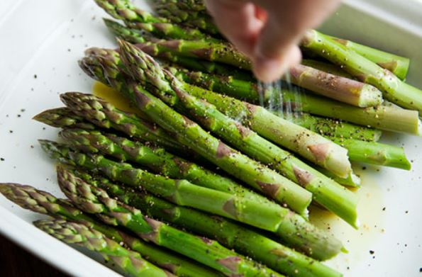 Những lợi ích tuyệt vời của việc ăn măng tây trong thời gian mang thai