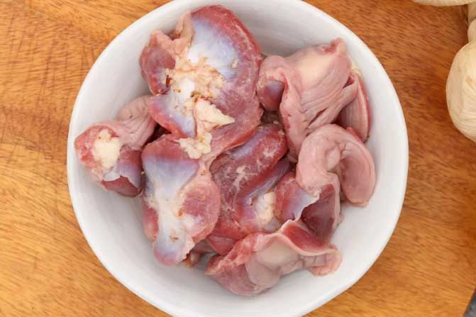 Chuyên gia cảnh báo: Ăn thịt gà cần vứt ngay những bộ phận này kẻo rước độc tố vào người