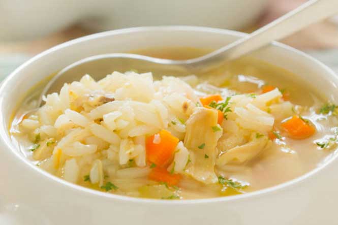 6 thói quen thường thấy khi ăn cơm gây hại cho sức khỏe, nhiều người dễ dàng thấy mình trong đó