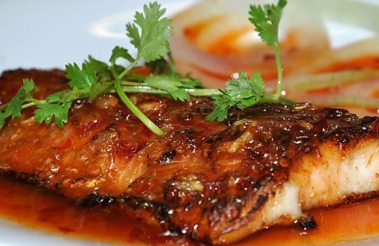 Cá hồi tuy bổ dưỡng nhưng nếu chế biến sai cách, sẽ vô tình gây nguy hại cho sức khỏe